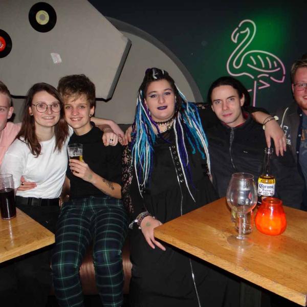 Nu in het foto-album: Blije Borrel
