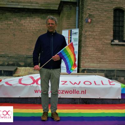 230415 Regenboogvlag actie Zwolle037.jpg